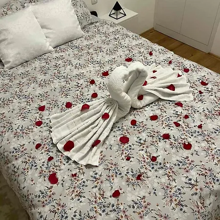 Stan Na Dan Laktasi Andrea 아파트 *